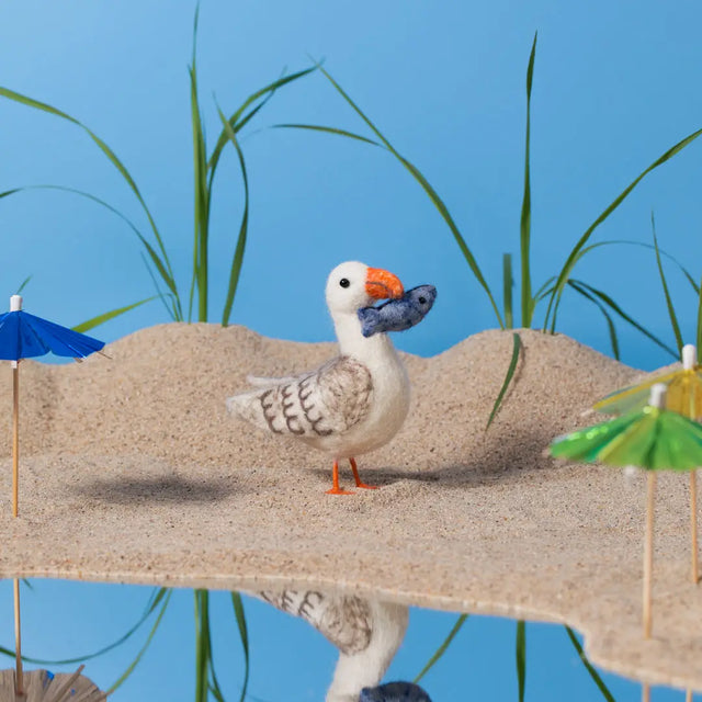 sarg-seagull-felt-decoration-sew-heart-felt