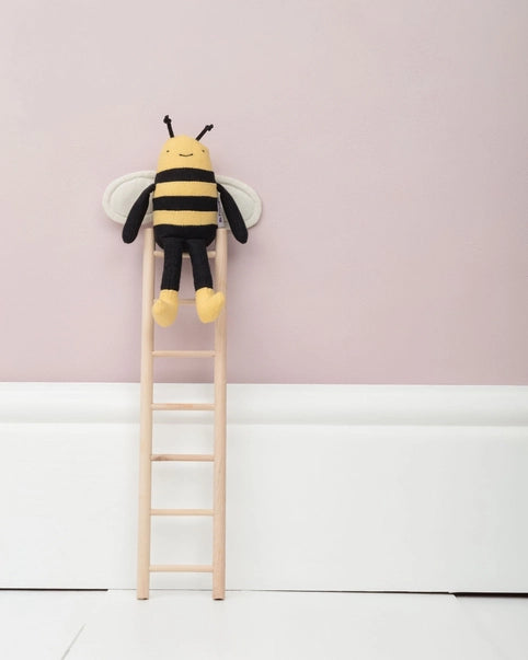 bertie-the-bumble-bee-mr-pickles