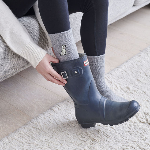 dog-walker-socks-yellow-labrador-sweet-william