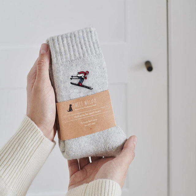 sports-lover-wool-socks-skiing-sweet-william