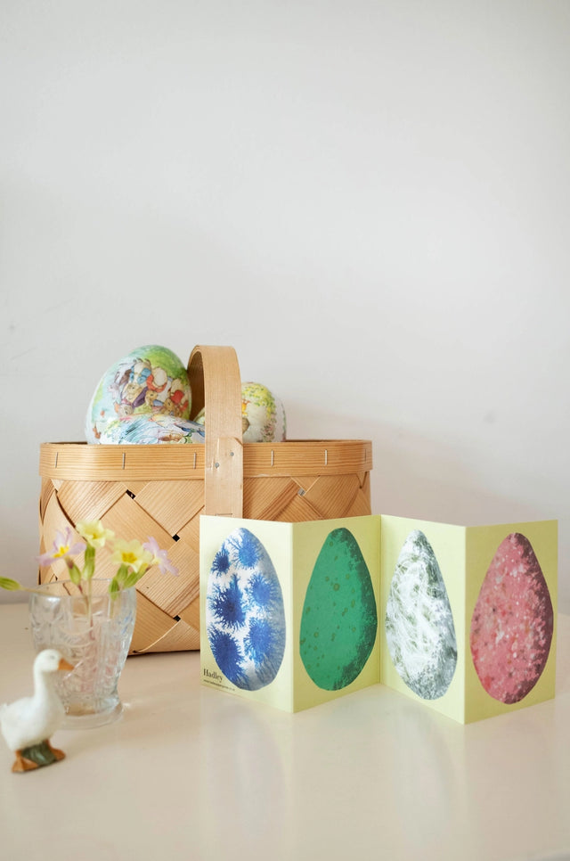 egg-mini-concertina-greeting-card-hadley-paper-goods