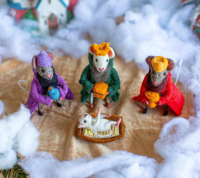 three-wise-mice-nativity-set-felt-decorations-sew-heart-felt