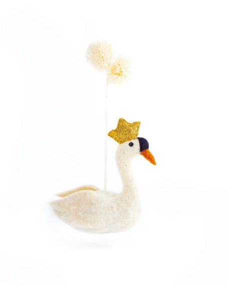 odette-swan-felt-christmas-decoration-sew-heart-felt