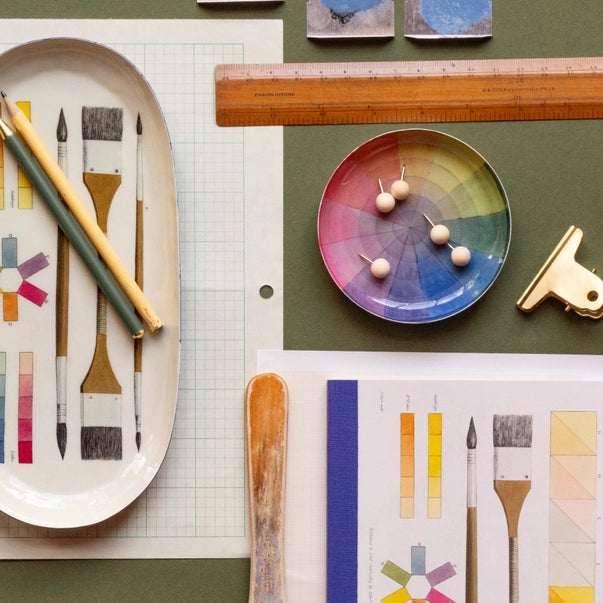 round-enamel-mini-tray-vintage-colour-wheel-roomytown