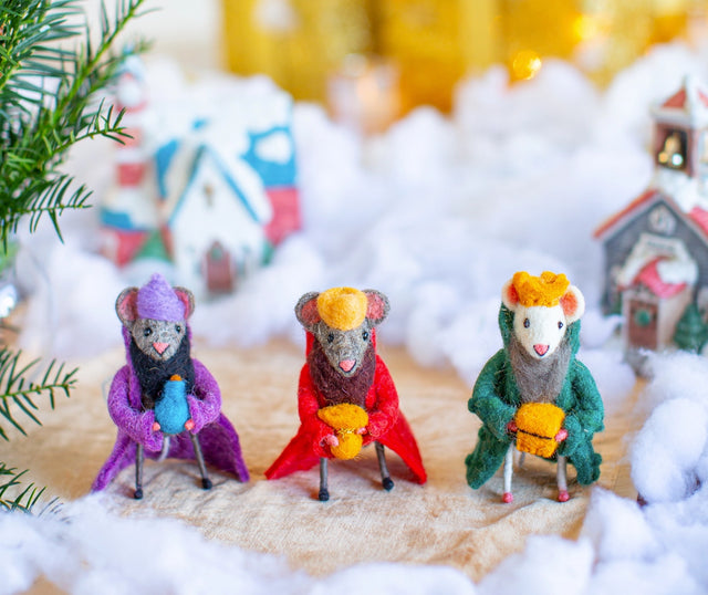three-wise-mice-nativity-set-felt-decorations-sew-heart-felt