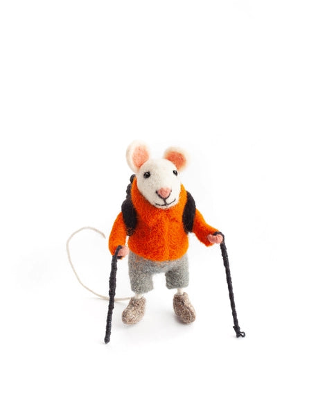 hiking-mouse-felt-decoration-sew-heart-felt