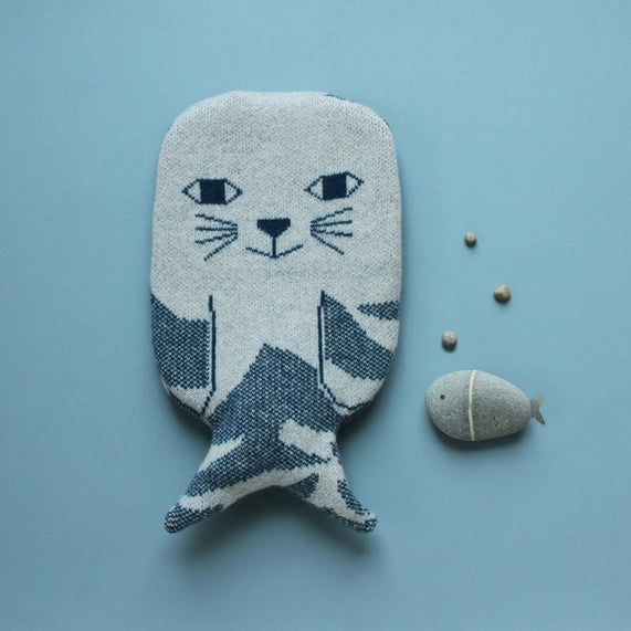 seal-lambswool-hot-water-bottle-donna-wilson