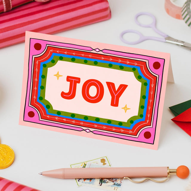 joy-vintage-frame-natalie-lea-owen