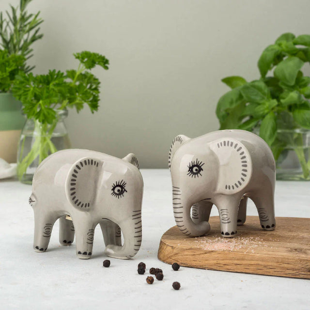 elephant-salt-and-pepper-shakers-hannah-turner