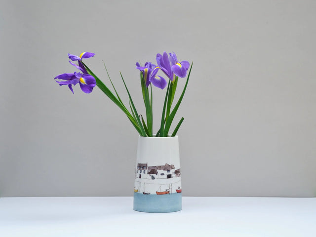 bobbing-boats-on-the-sea-wall-vase-helen-beard