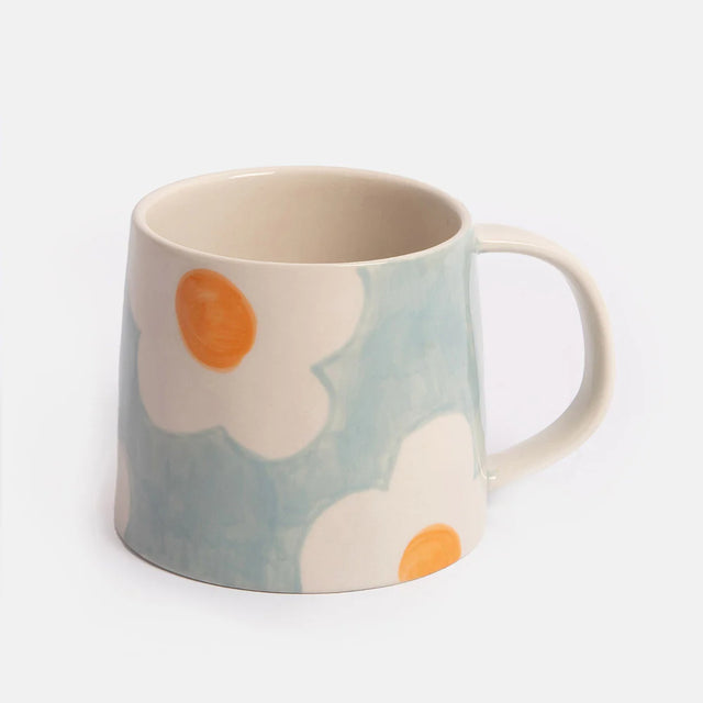 blue-daisy-flower-mug-caroline-gardner
