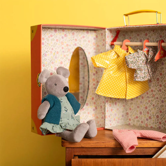little-wardrobe-suitcase-nini-the-mouse-la-grande-famille-moulin-roty