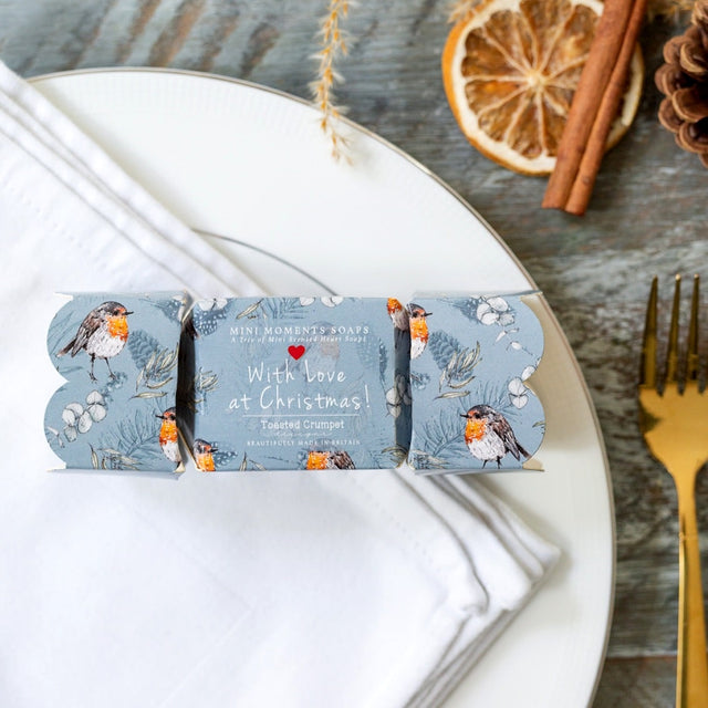 mini-moments-heart-soap-cracker-robin-toasted-crumpet