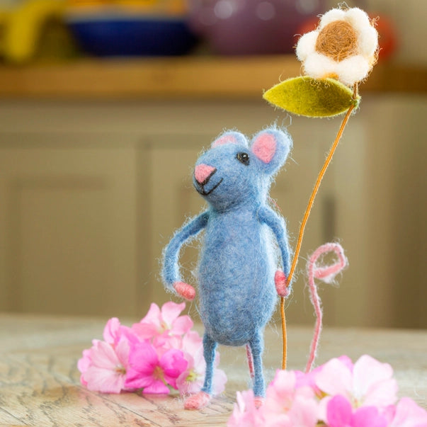 blue-mouse-with-flower-felt-character-sew-heart-felt