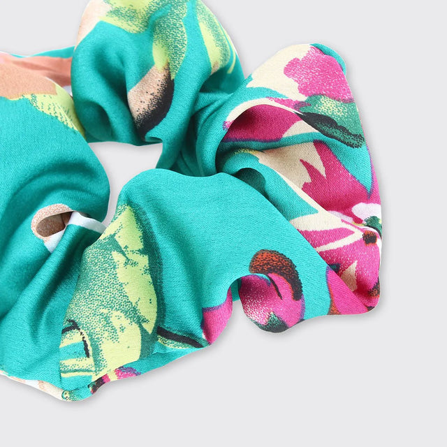 chloe-scrunchie-jade-millie-mae