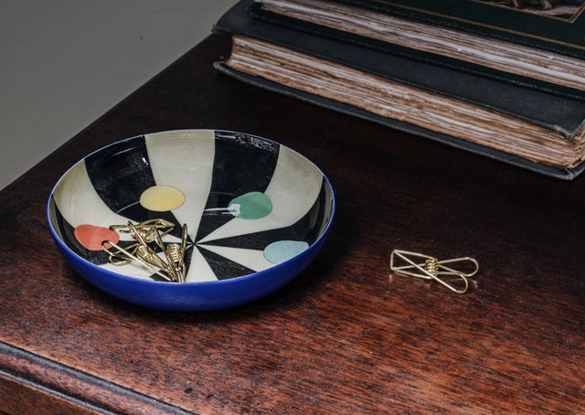 round-enamel-mini-tray-bensons-colour-hexagonal-roomytown