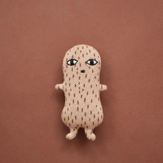 nutty-peanut-cotton-toy-donna-wilson