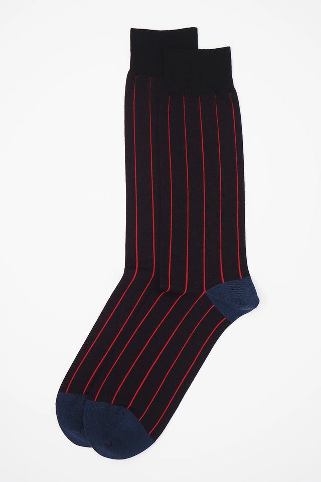 pin-stripe-mens-socks-black-peper-harow