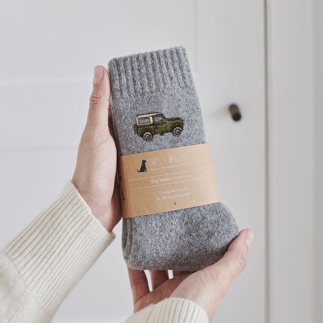 countryside-walking-socks-land-rover-sweet-william