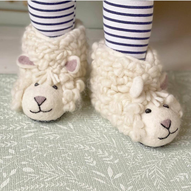 Shirley Sheep Organic Felt Slippers:: 0-1 Years