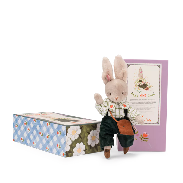 nine-la-lapine-rabbit-doll-les-minouchkas-moulin-roty