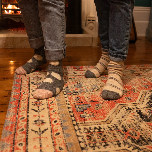 big-spot-thick-knit-socks-grey-cream-millie-mae