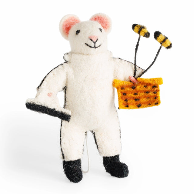 beekeeper-felt-mouse-sew-heart-felt