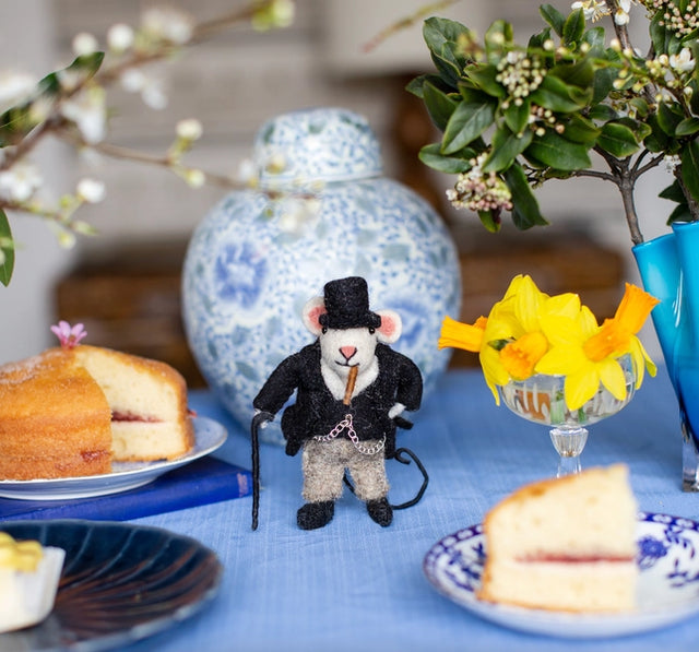 winston-churchill-mouse-felt-decoration-sew-heart-felt