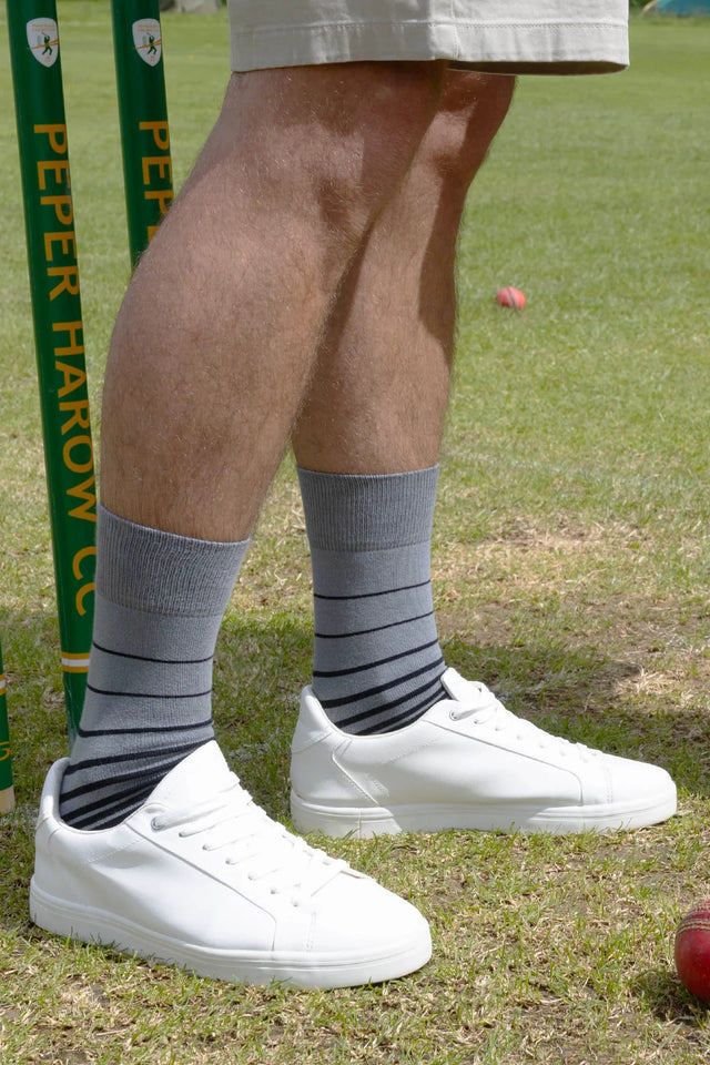 retro-stripe-mens-socks-grey-peper-harow