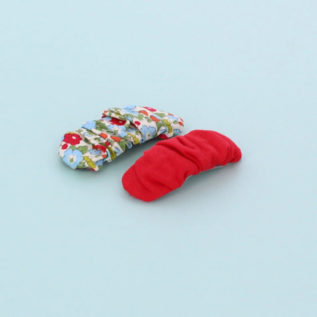Polly Hair Clips: Red and Green Ditsy