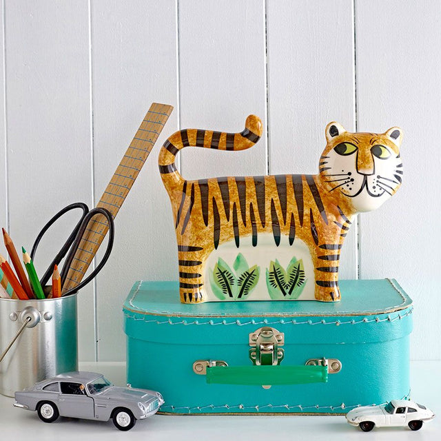 tiger-ceramic-money-box-hannah-turner